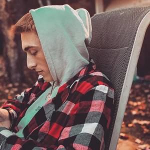 Meet your Posher, Desi